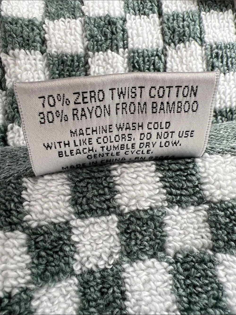 Common Thread Bamboo Eco-Mélange Bath Towels Checkerboard Green White 2 Pc NEW